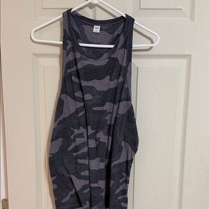 Old Navy Women's Dark Gray & Light Gray Camo Tank Top